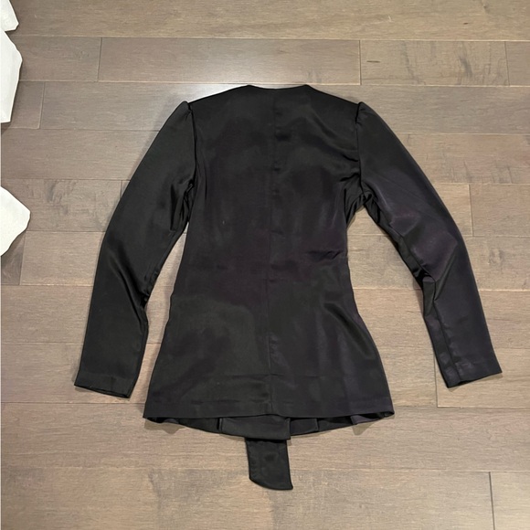 Dynamite Belted Satin Blazer - Picture 4 of 4